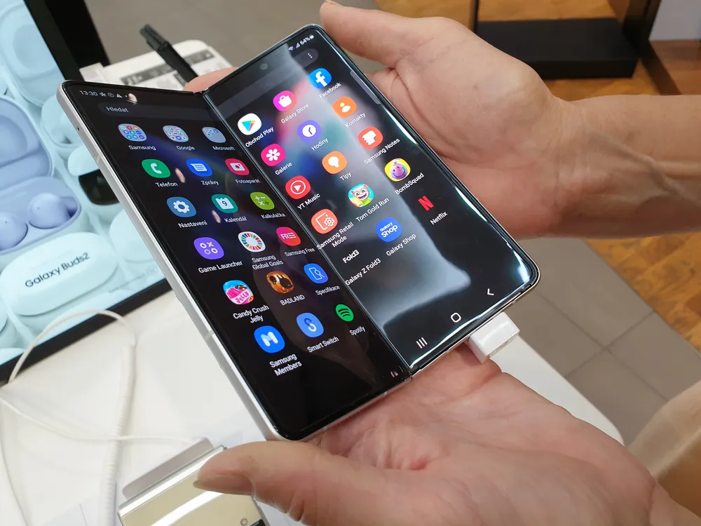 สมาร์ทโฟน Android ระดับกลางปี 2026 (ภาพประกอบ)