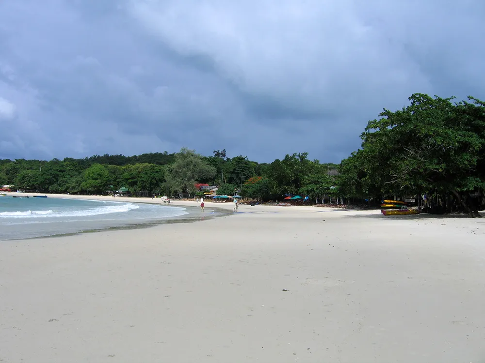 หาดทรายแก้ว เกาะเสม็ด ระยอง
