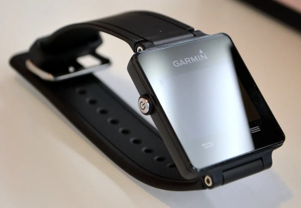 Garmin VivoActive — สมาร์ทวอทช์สำหรับกิจกรรมและ GPS