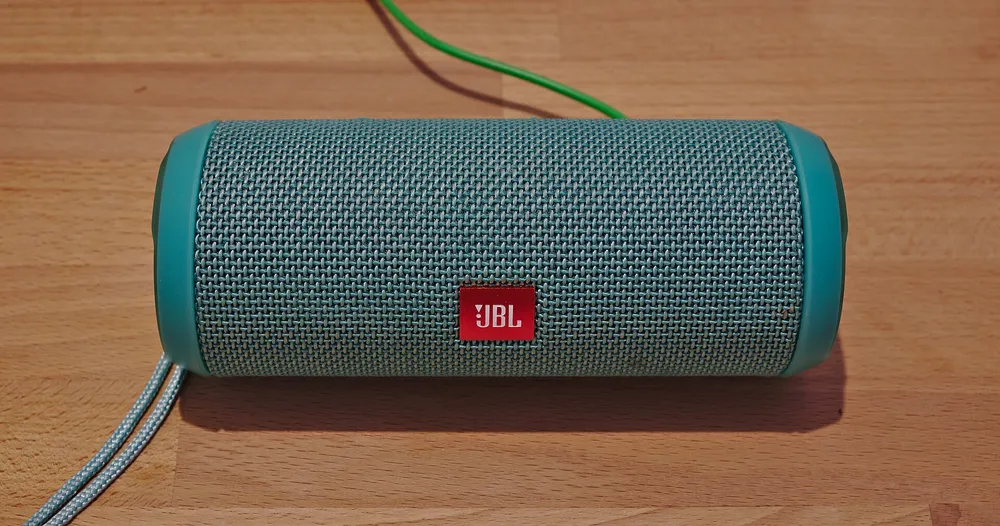 ลำโพง JBL แบรนด์ระดับโลก — JBL ผลิตซาวด์บาร์ BAR 300 และ BAR 9.1 ที่อยู่ในอันดับนี้