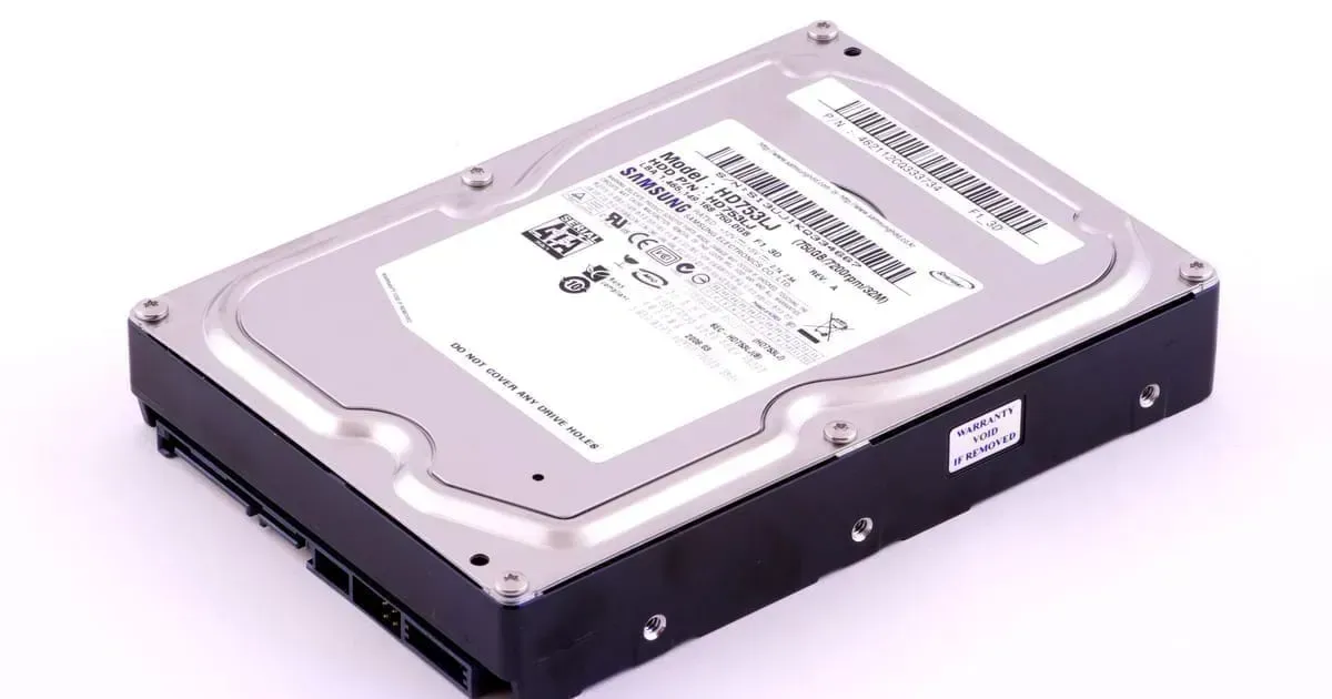 SSD vs HDD เลือกแบบไหนดี? พร้อมรู้จัก NVMe/SATA (2026)