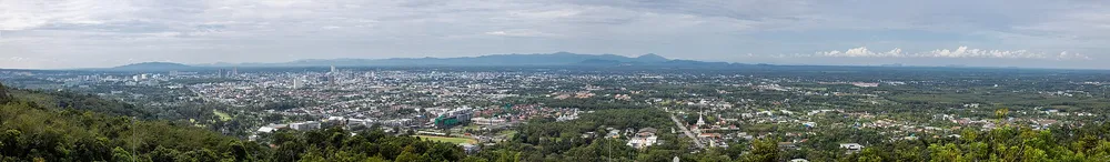 มุมมองทางอากาศของเมืองหาดใหญ่ จังหวัดสงขลา ศูนย์กลางเศรษฐกิจภาคใต้ของไทย — ภาพประกอบ: Wikimedia Commons