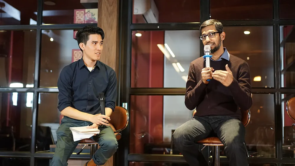 ซันดาร์ พิชัย ซีอีโอ Google หนึ่งในผู้นำบริษัท AI ที่ร่วมลงนามข้อตกลงความปลอดภัยที่ทำเนียบขาว